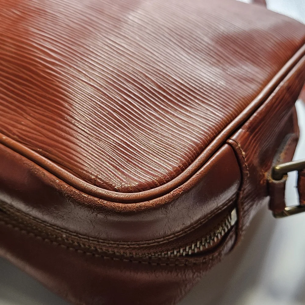 Louis Vuitton Epi Trocadero Bag